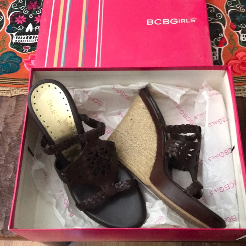 Wedge shoes